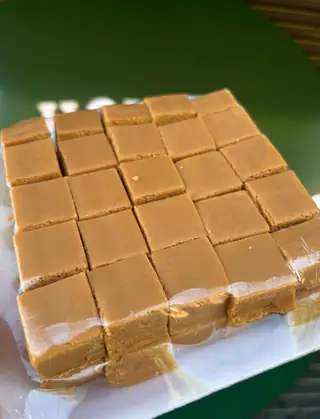 Doce em pedaços